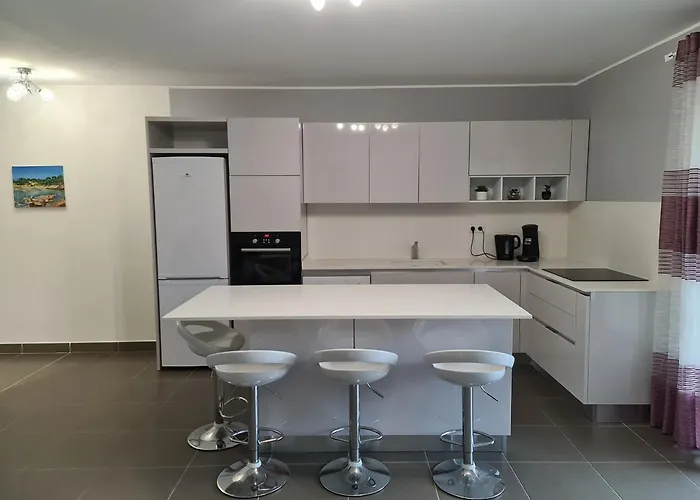 T2 55 M2 4 Pers Jacuzzi Terrasse 55m2 *