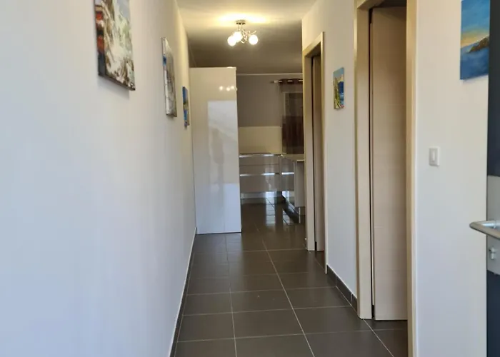 T2 55 M2 4 Pers Jacuzzi Terrasse 55m2 Ficaja