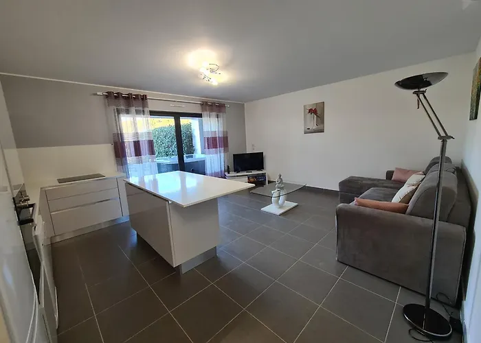 T2 55 M2 4 Pers Jacuzzi Terrasse 55m2