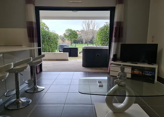 T2 55 M2 4 Pers Jacuzzi Terrasse 55m2